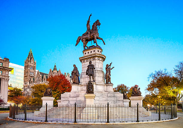 istock Virginia Washington Monument In Richmond 623858140