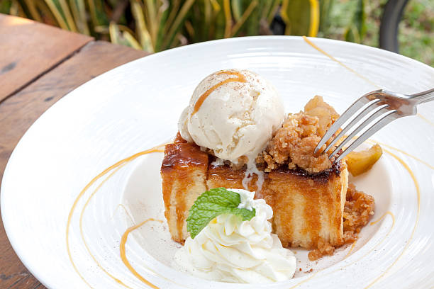istock Apple crumble toast with vanilla ice cream 623868032