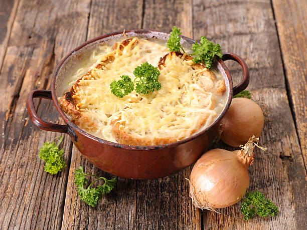 istock onion soup with bread and cheese 623923494