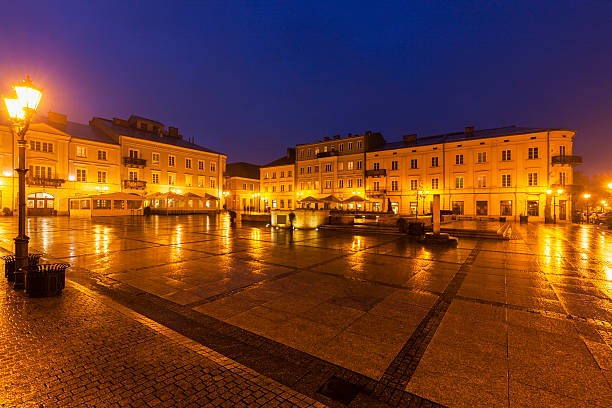 istock Rain on Market Square in Piotrkow Trybunalski 623924408
