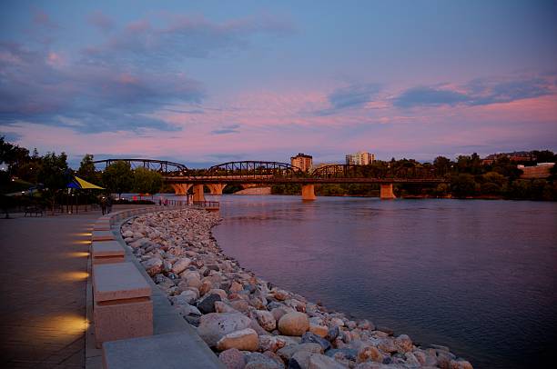 istock Sunset Along The South Saskatchewan River in Downtown Saskatoon 623926620
