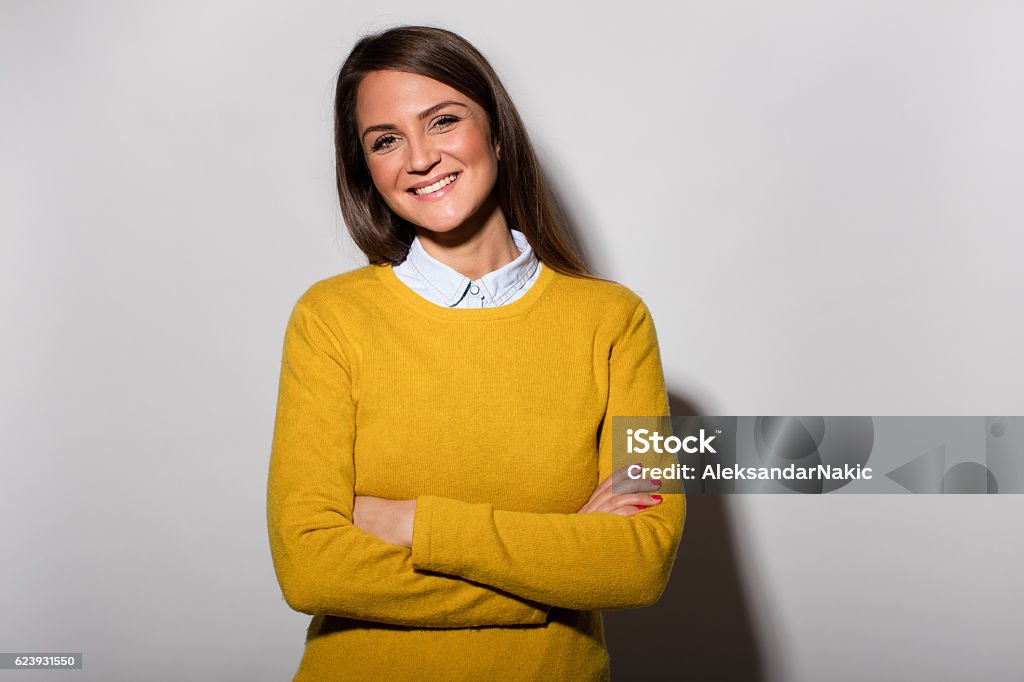 Porträt einer lächelnden Frau  - Lizenzfrei Junger Erwachsener Stock-Foto