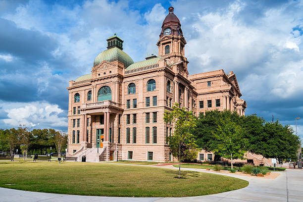istock Tarrant County Courthouse in Downtown Fort Worth Texas USA 623940734
