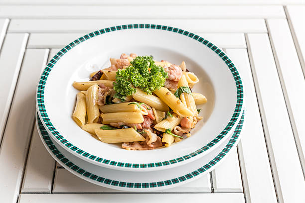istock Bacon Garlic oil pasta 624023642