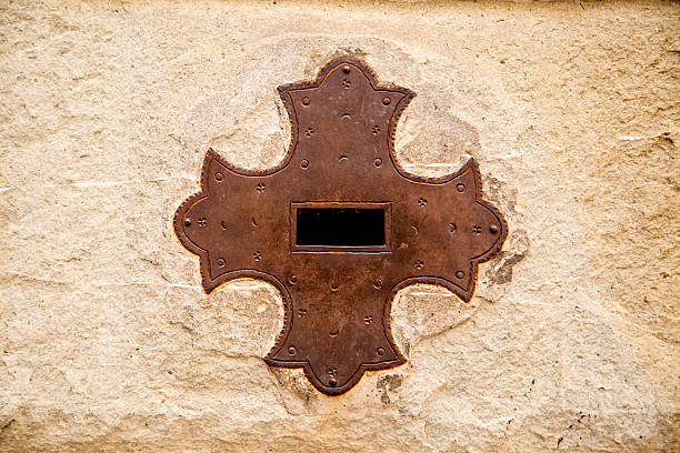 istock Keyhole of old door 624056532