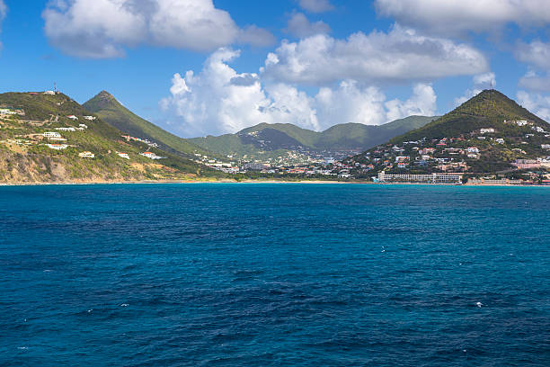 istock Coastline along Sint Maarten in Caribbean sea 624063610