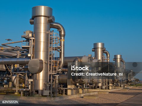 istock Modern natural gas processing plant 624155124