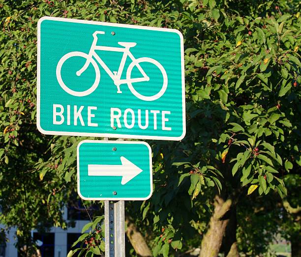 istock Bike Route Sign 624157908