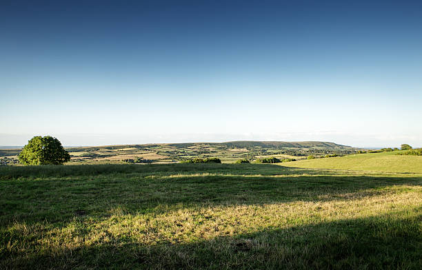 istock countryside landscape shot in the uk 624262658