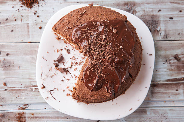 istock Fresh homemade chocolate cake with chocolate shavings 624267204