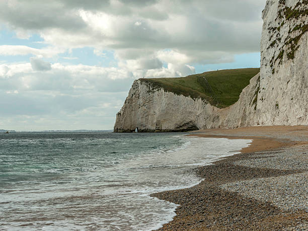 istock Seascape depicting Bats Head headland 624444052