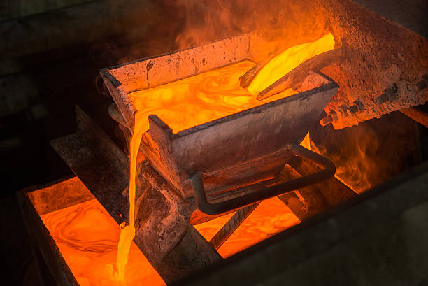 istock Moulting gold at a factory 624460288