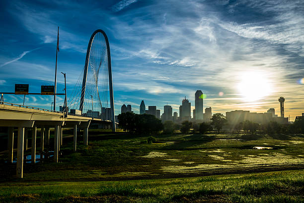 istock Dallas Texas Skyline Cityscape Trinity Park Sunrise 624462816