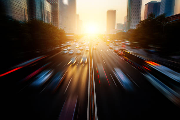 motion blur city traffic - car highway speed traffic imagens e fotografias de stock