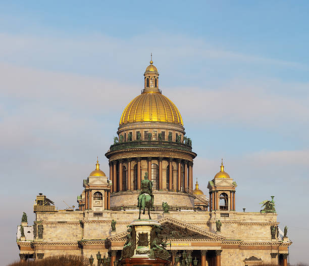 istock St. Isaac's Cathedral in Sankt-Peterburg 624490874