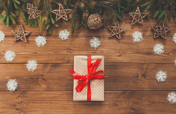 istock Christmas decoration, gift box and garland frame background 624532784