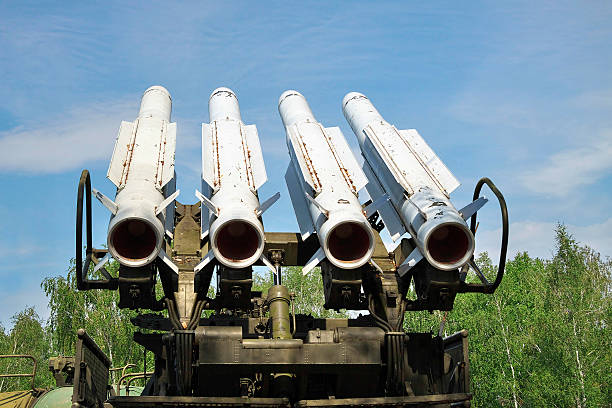 missiles air défense - anti missile defense photos et images de collection