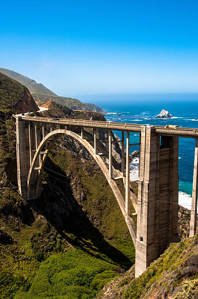 puente bixby, autopista #1 big sur - california ee.uu. - bixby bridge fotografías e imágenes de stock