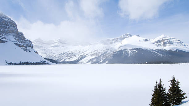 istock Bow Lake in Winter, Canadian Rockies, Alberta, Canada 624652942