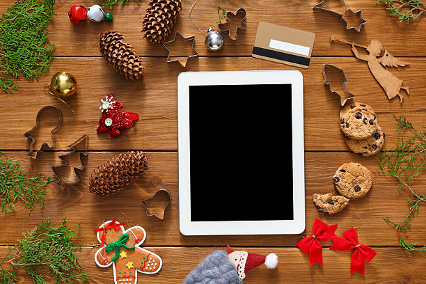 istock Christmas online shopping background 624673914