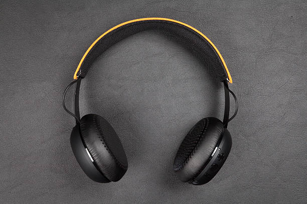 istock Black wireless headphones 624719386