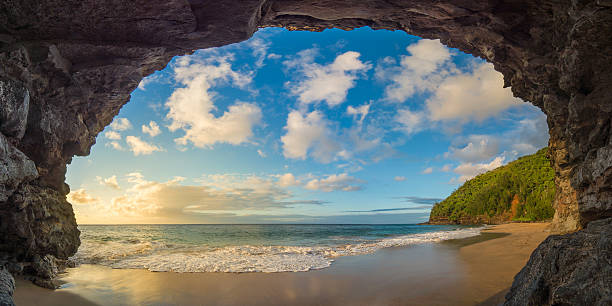 ハワイ州  - 滝 写真 ストックフォトと画像