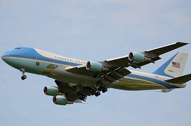 Air Force One In Flight Stock Photo - Download Image Now - Air Force One,  Airplane, President - iStock
