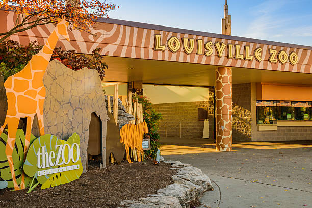 ルイビル動物園 - zoo sign entrance the ストックフォトと画像