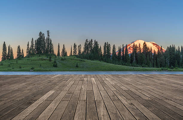 istock Tipsoo Lake of MT.Rainier 624885734