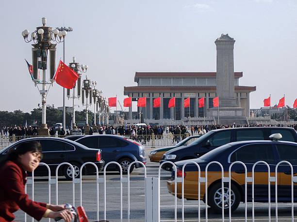 avenida chang'an y plaza tian'anmen en beijing en china - changan avenue fotografías e imágenes de stock