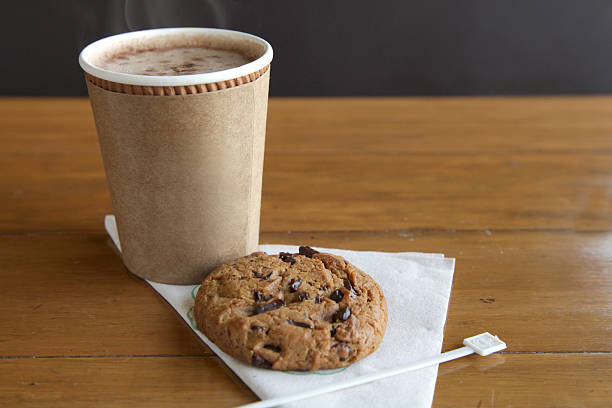 café y chocolate  - nobody cookie oat close up fotografías e imágenes de stock