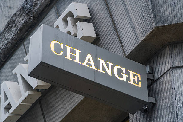 istock Hamburg, Germany - November 15, 2016: Change text outside store 624974462