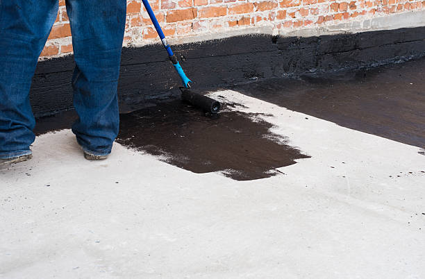istock priming concrete screed 625130172