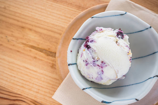 istock Strawberry ice cream in a bowl 625144246