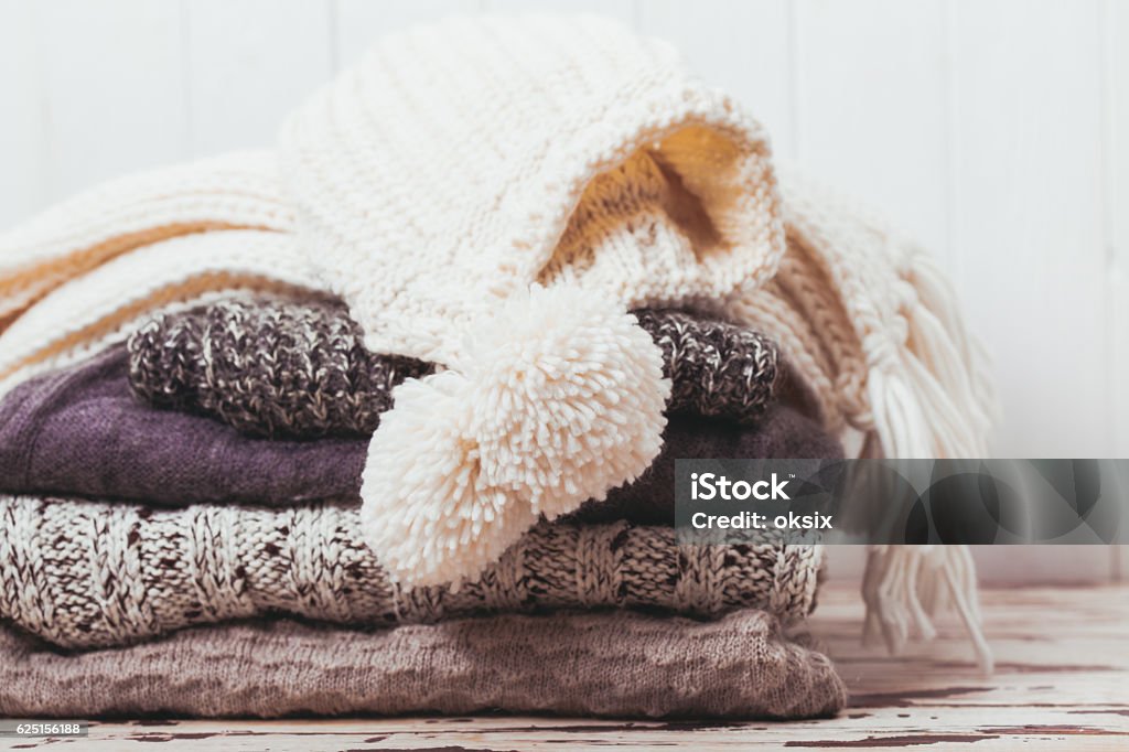 woolen colección de ropa - Foto de stock de Ropa de invierno libre de derechos