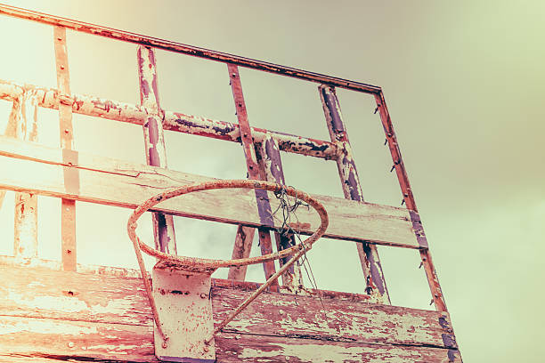istock Old basketball hoop 625160738