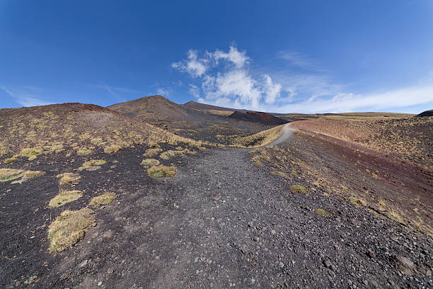 Cratère de l’Etna et paysage volcanique autour de l’Etna, Sicile, It - Photo