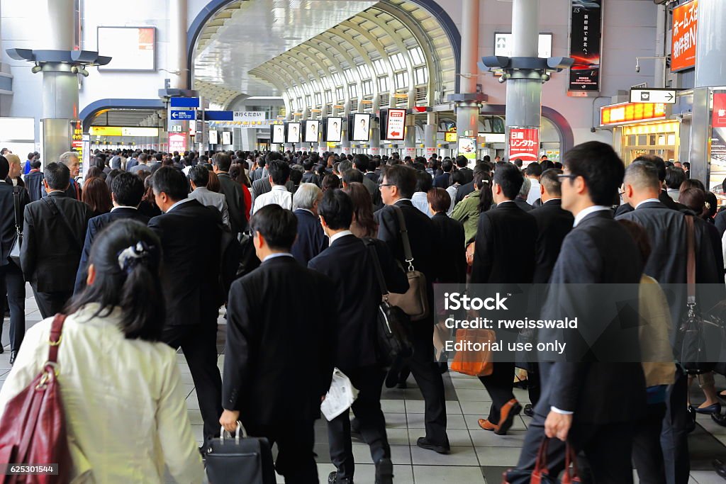Morning Peak Hour In The Metro Station Tokyojapan 7668 Stock Photo -  Download Image Now - iStock