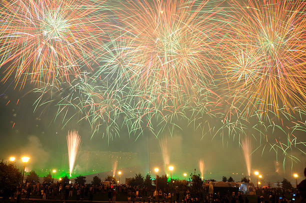 불꽃놀이 - laser firework display performance showing 뉴스 사진 이미지