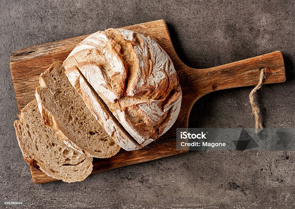 Pane appena sfornati  - Foto stock royalty-free di Pane