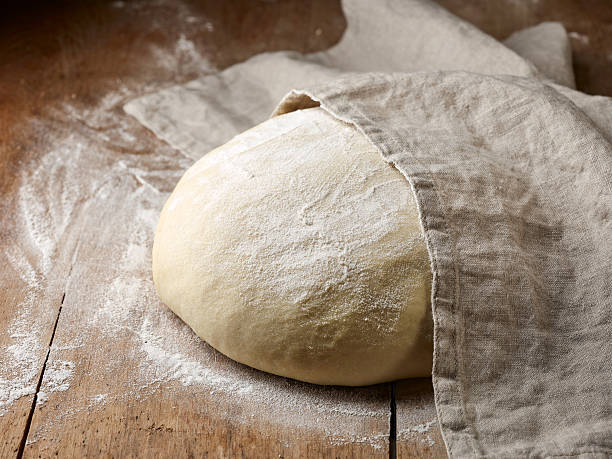 masa de nuevas materias - bread dough fotografías e imágenes de stock