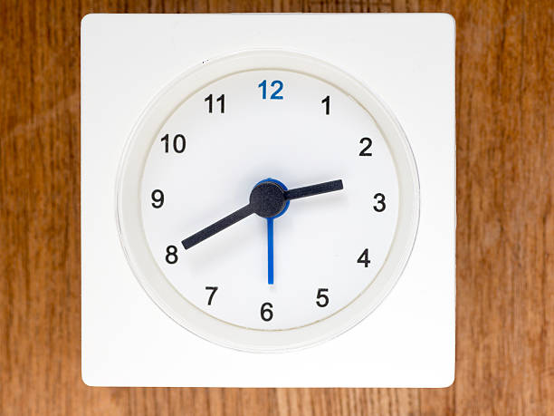 istock The second series of the sequence of time, 22/96 625384384