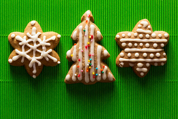 istock Postcard with the image of a Christmas tree cookie 625473364