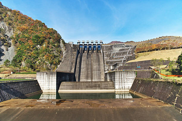 istock Dam park of colored leaves 625473458