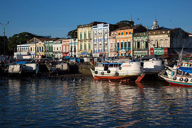 Boats docking at Mercado Ver o Peso, Belém, Brazil Boats docking at Mercado Ver o Peso, Belém, Brazil belém brazil stock pictures, royalty-free photos & images