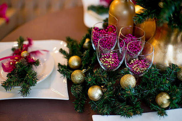 istock Christmas interior in purple and gold colors 625524078