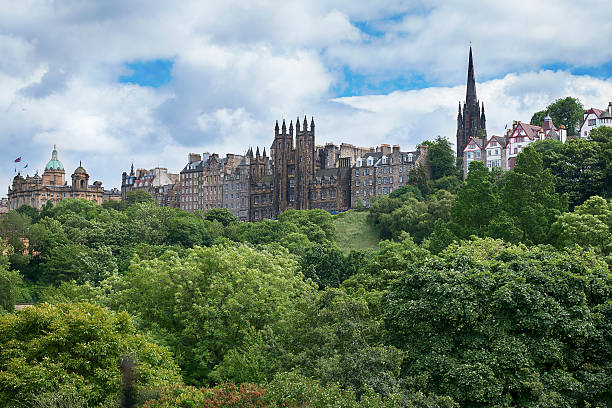 istock View of Edinburgh, Scotland 625524870
