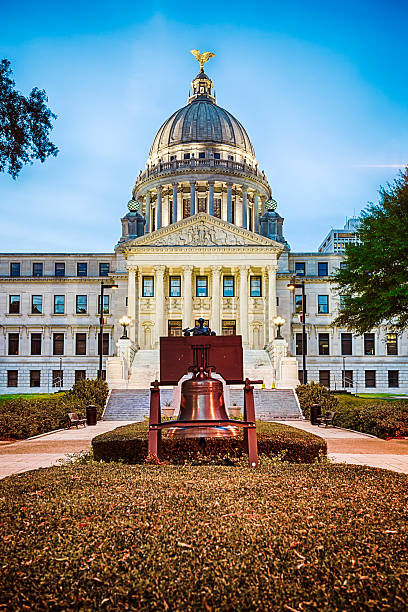 istock Mississippi State Capitol Building In Jackson 625582948