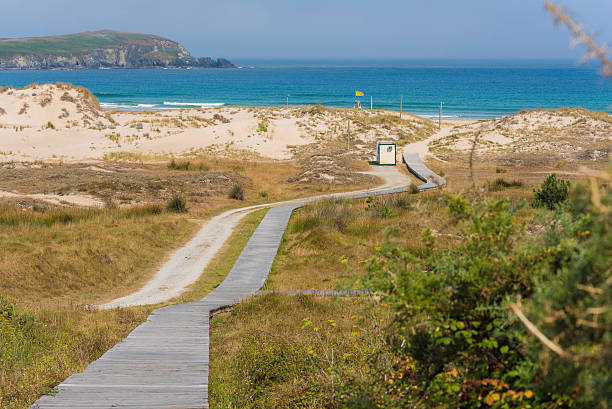 istock Access to Frouxeira beach. 625648588