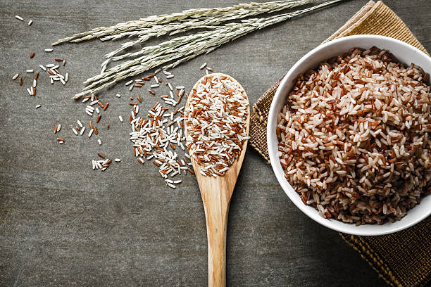 arroz integral  - wheat whole wheat close up cereal plant fotografías e imágenes de stock